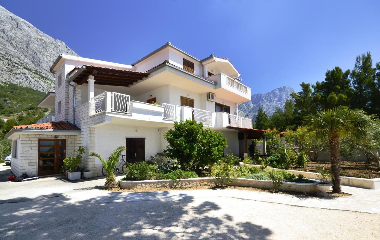 Family Friendly Apartments With A Swimming Pool Baska Voda, Makarska - 12442 Dış mekan fotoğraf