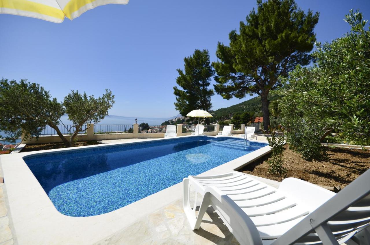 Family Friendly Apartments With A Swimming Pool Baska Voda, Makarska - 12442 Dış mekan fotoğraf