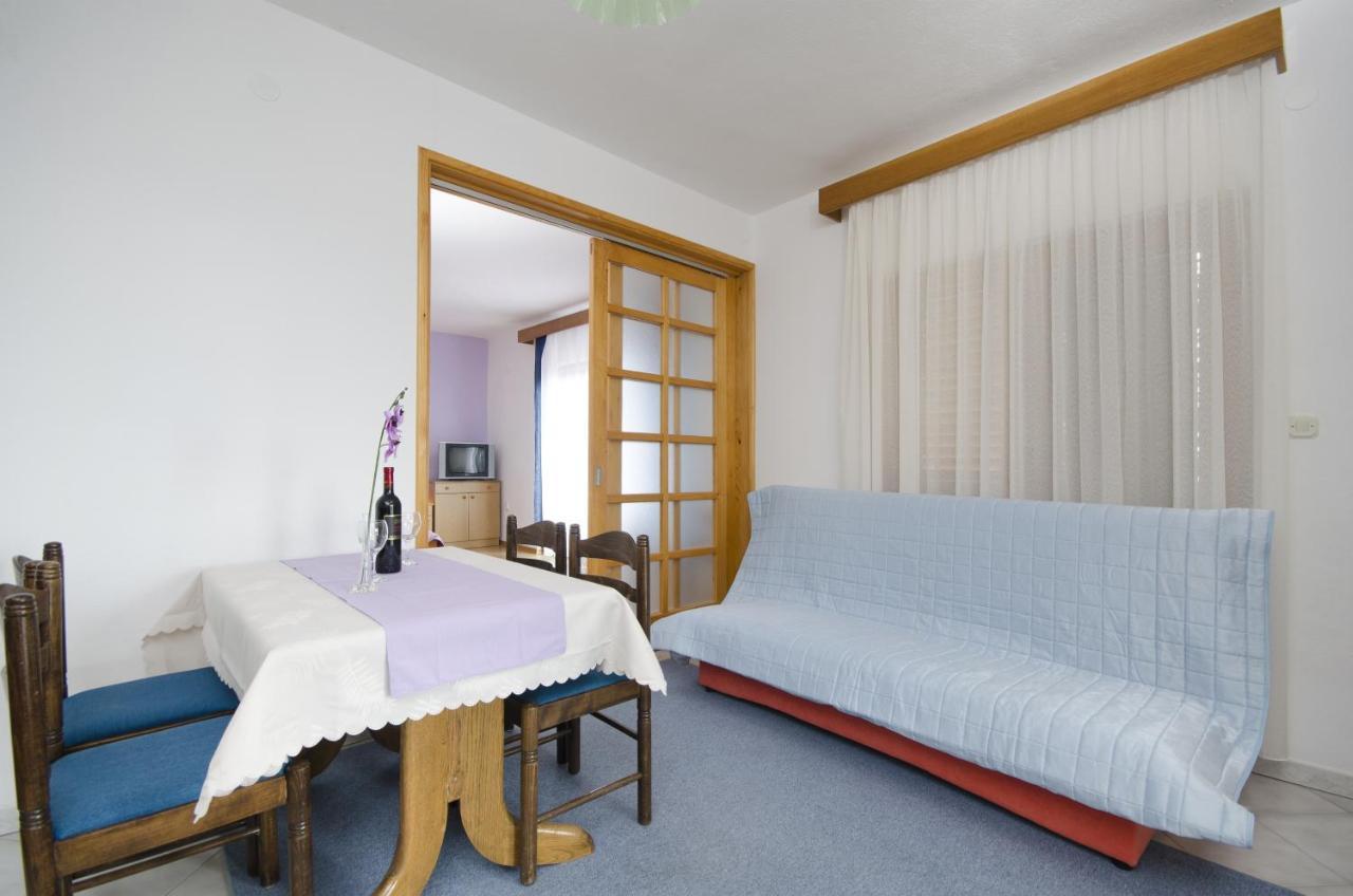 Family Friendly Apartments With A Swimming Pool Baska Voda, Makarska - 12442 Dış mekan fotoğraf