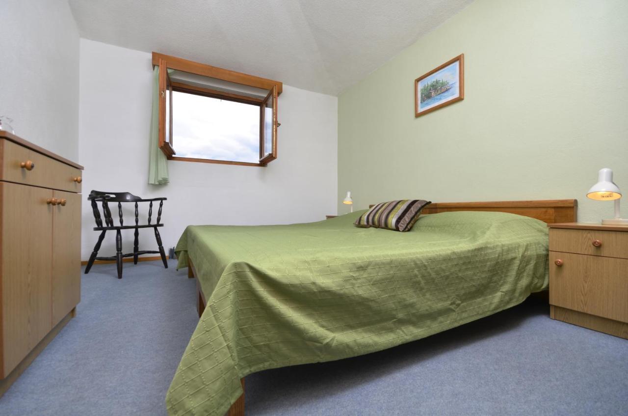 Family Friendly Apartments With A Swimming Pool Baska Voda, Makarska - 12442 Dış mekan fotoğraf